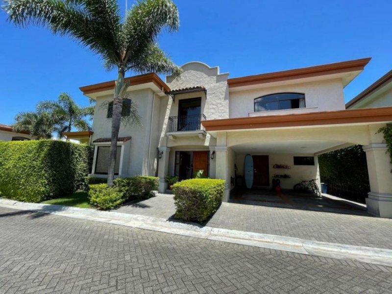 Foto Casa en Venta en Santa Ana, San José - U$D 440.000 - CAV58284 - BienesOnLine