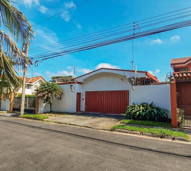 Casa en Venta en  Santa Ana, San José