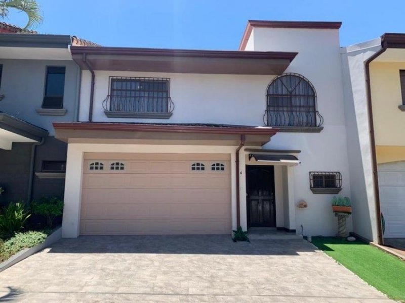 Foto Casa en Venta en Santa Ana, San José - U$D 210.000 - CAV74341 - BienesOnLine