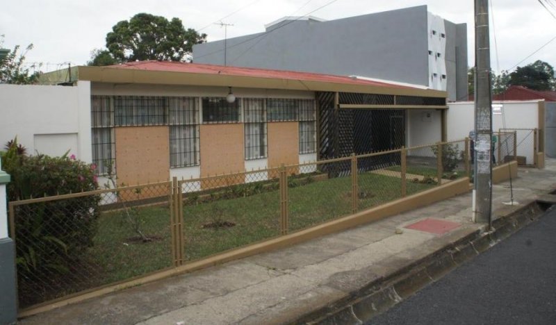 CASA EN VENTA EN SANTO DOMINGO, cod: CTL 23-1864