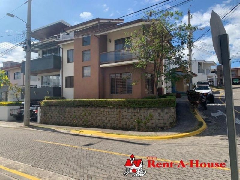 Foto Casa en Venta en Ulloa, Heredia - ¢ 125.000.000 - CAV69453 - BienesOnLine