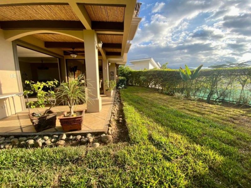 Foto Casa en Venta en Ulloa, Heredia - U$D 410.000 - CAV88414 - BienesOnLine