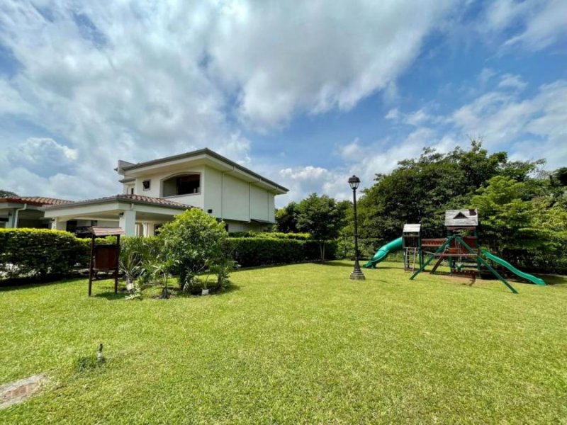 Foto Casa en Alquiler en Ulloa, Heredia - U$D 269.000 - CAA60170 - BienesOnLine