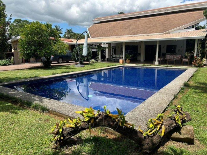 Foto Casa en Venta en Garita, Alajuela - U$D 380.000 - CAV115080 - BienesOnLine