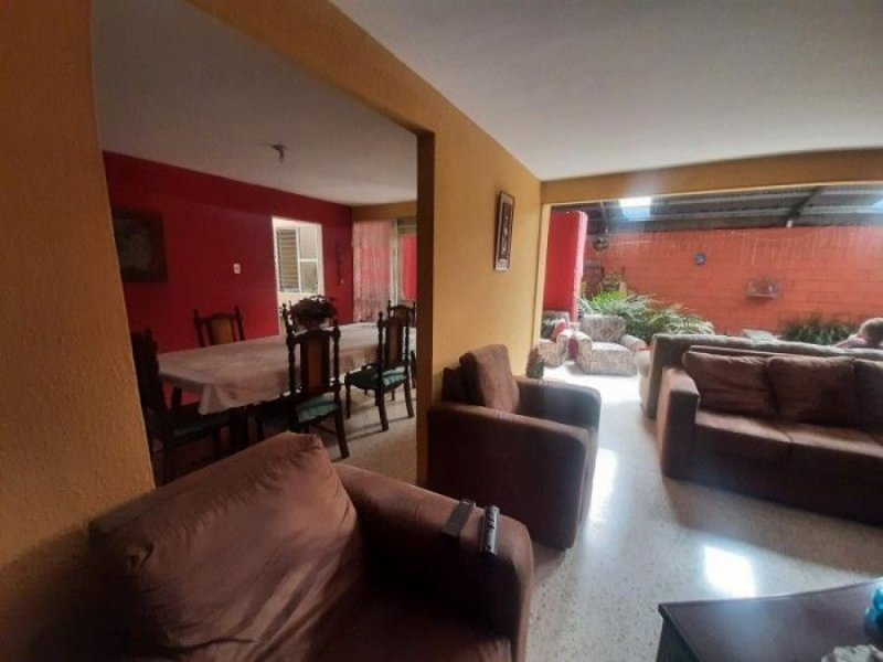 Foto Casa en Venta en Sabanilla, San José - U$D 220.000 - CAV78261 - BienesOnLine