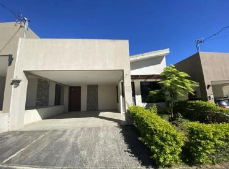 Foto Casa en Venta en San Isidro, Alajuela, Alajuela - U$D 170.127 - CAV96179 - BienesOnLine