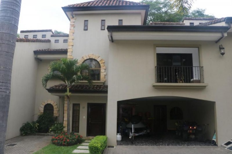 Foto Casa en Venta en Escazú, San José - U$D 500.000 - CAV37660 - BienesOnLine