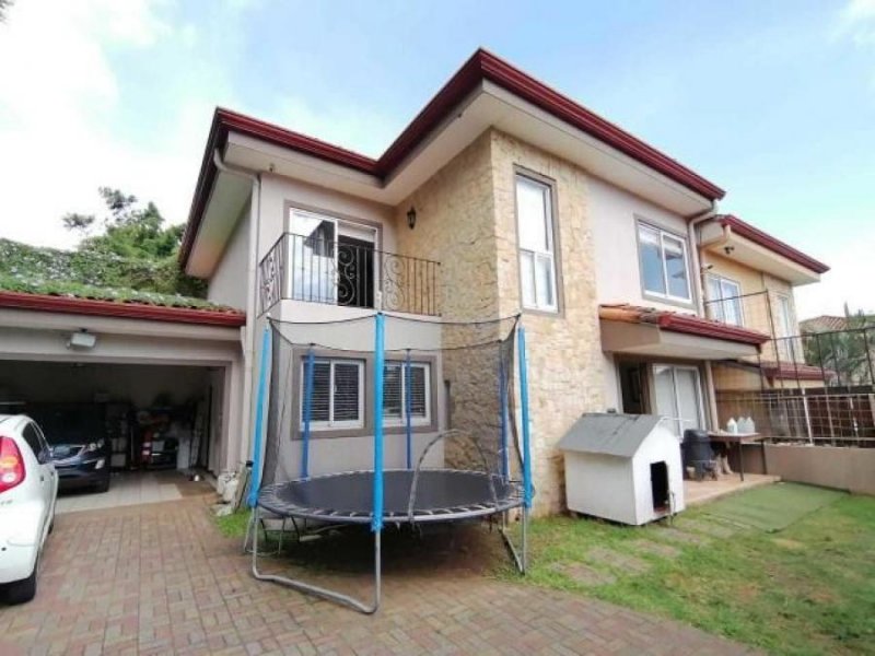 Foto Casa en Venta en SANTA ANA, Santa Ana, San José - U$D 195.000 - CAV31353 - BienesOnLine