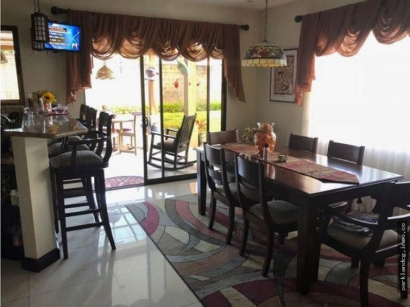 Foto Casa en Venta en La Unión, Cartago - U$D 325.000 - CAV89990 - BienesOnLine