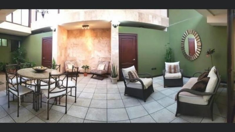 Casa en Venta ubicada en Curridabat, San José MLS#23-2386