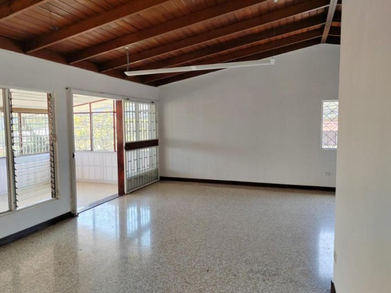 Foto Casa en Venta en San Vicente, Moravia, San José - U$D 500.000 - CAV84329 - BienesOnLine