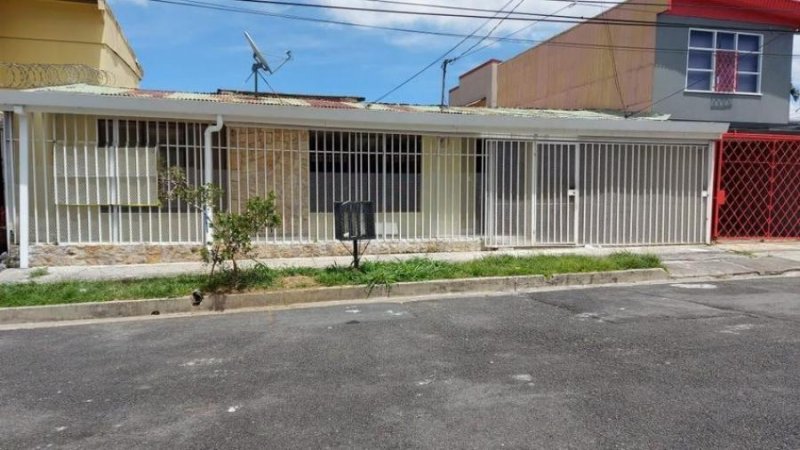 Foto Casa en Venta en Cordoba, Zapote, San José - ¢ 85.000.000 - CAV45623 - BienesOnLine