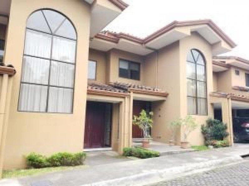 Foto Casa en Venta en Escazú, Escazú, San José - U$D 190.000 - CAV21579 - BienesOnLine