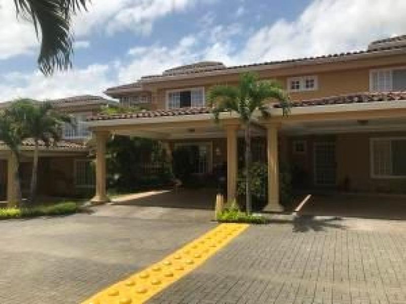 Foto Casa en Venta en Escazú, Escazú, San José - U$D 185.000 - CAV21519 - BienesOnLine