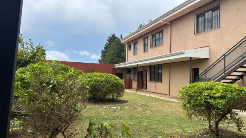 Foto Casa en Alquiler en Angeles, Heredia - U$D 2.375 - CAA108186 - BienesOnLine