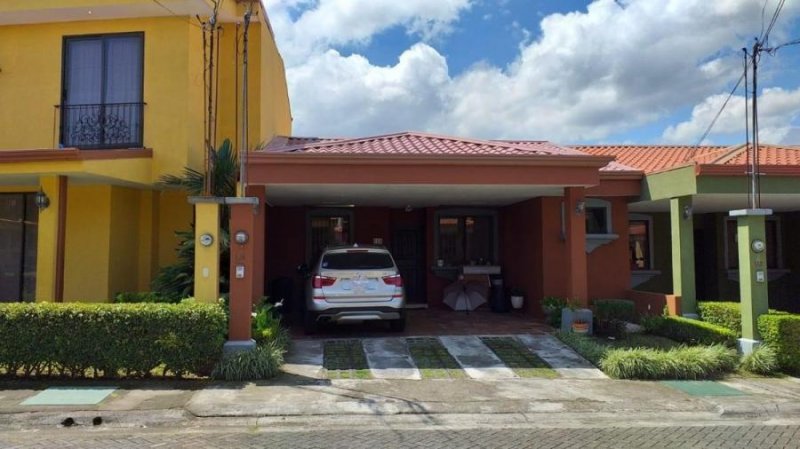 Foto Casa en Venta en Montes de Oca, San José - U$D 190.000 - CAV29801 - BienesOnLine