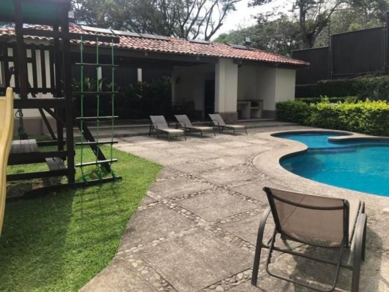 Foto Casa en Venta en Escazú, Escazú, San José - U$D 150.000 - CAV21502 - BienesOnLine