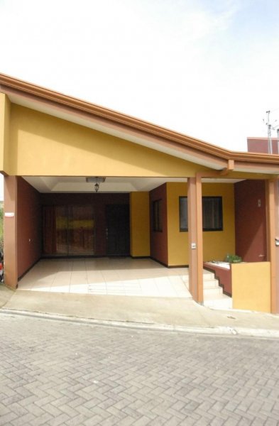 Foto Casa en Venta en Heredia, Heredia - U$D 132.500 - CAV60770 - BienesOnLine