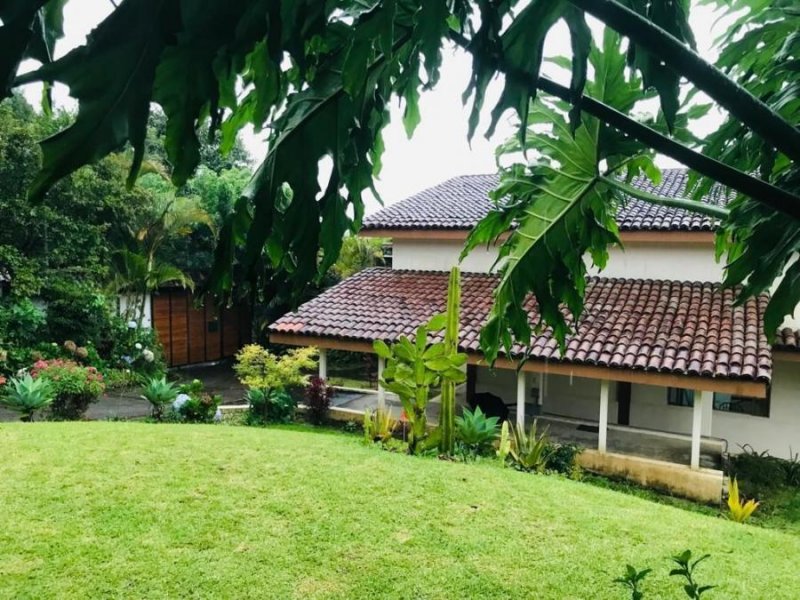 Casa Rodeada de Naturaleza en Alquiler ubicada en Santa Barbara, Heredia 