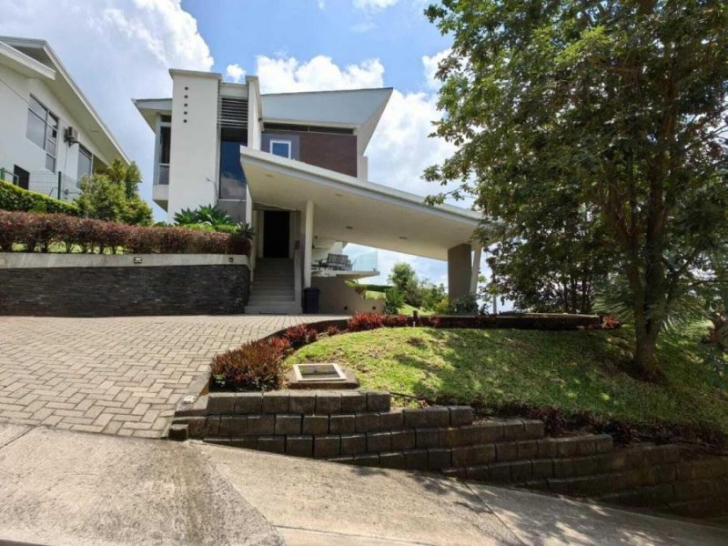 Casa en Venta en  Naranjo, Alajuela