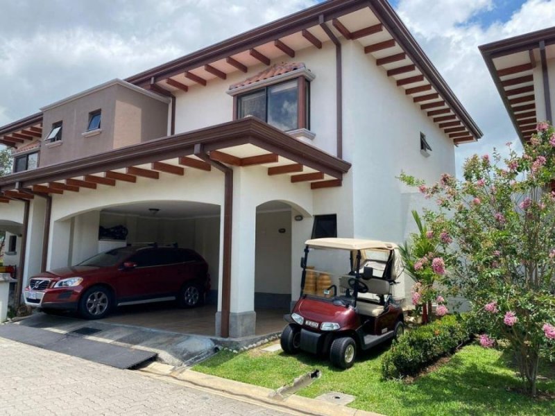 Casa Venta Guácima Alajuela Vueltas