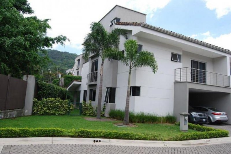 Foto Casa en Venta en EscazuCentro, Escazú, San José - U$D 490.000 - CAV29969 - BienesOnLine