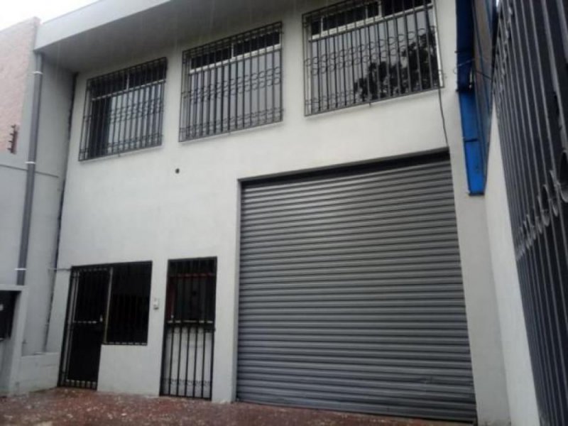 Foto Local en Alquiler en LaUruca, San José, San José - U$D 2.200 - LOA29831 - BienesOnLine