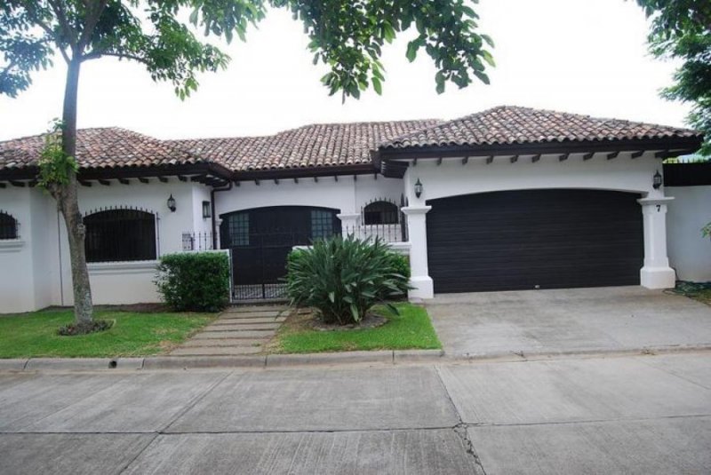 Foto Casa en Venta en SantaAnaPozos, Santa Ana, San José - ¢ 299.000.000 - CAV34021 - BienesOnLine