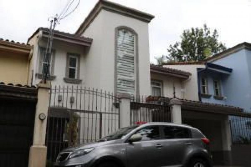 Foto Casa en Venta en Escazu Centro, Escazú, San José - U$D 215.000 - CAV30588 - BienesOnLine