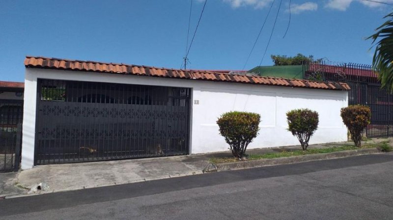 Foto Casa en Venta en Rohrmoser, Pavas, San José - U$D 190.000 - CAV33098 - BienesOnLine