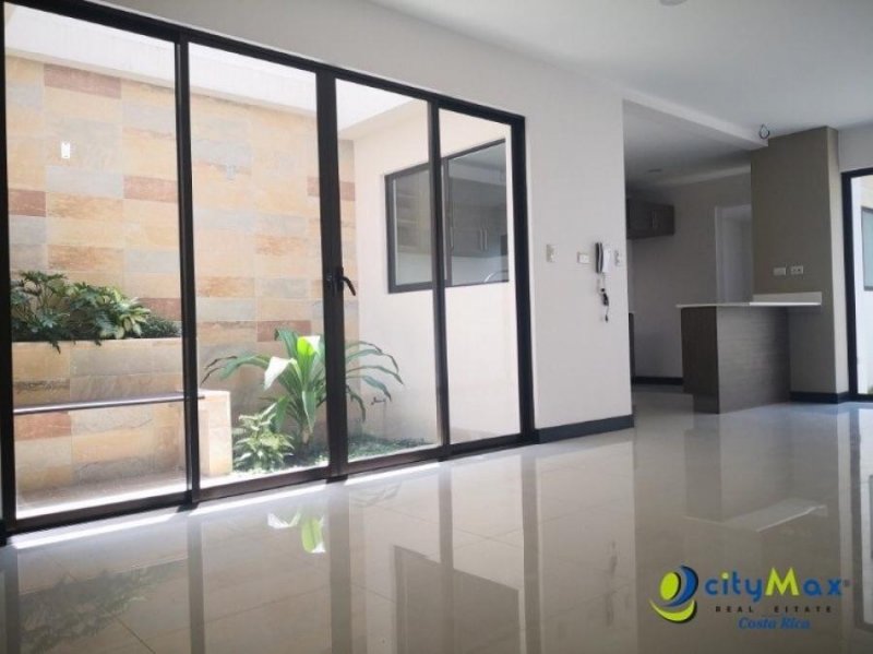 Foto Casa en Venta en Granadilla, Curridabat, San José - U$D 215.000 - CAV18830 - BienesOnLine