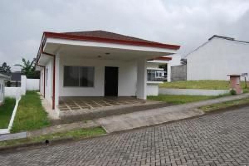 Foto Casa en Venta en Alajuela, Alajuela - U$D 200.000 - CAV32550 - BienesOnLine