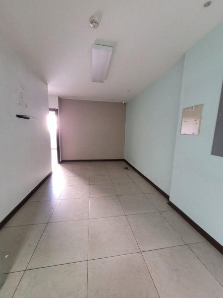 Foto Local en Alquiler en Curridabat, San José - U$D 1.424 - LOA85451 - BienesOnLine