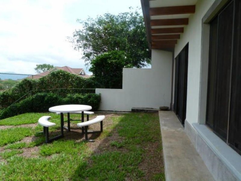 Foto Casa en Venta en Hacienda Los Reyes, Alajuela, Alajuela - U$D 300.000 - CAV18726 - BienesOnLine