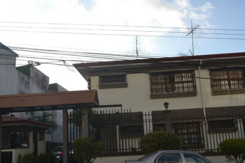 Foto Casa en Venta en Barrio Dent, Montes de Oca, San José - U$D 275.000 - CAV7283 - BienesOnLine