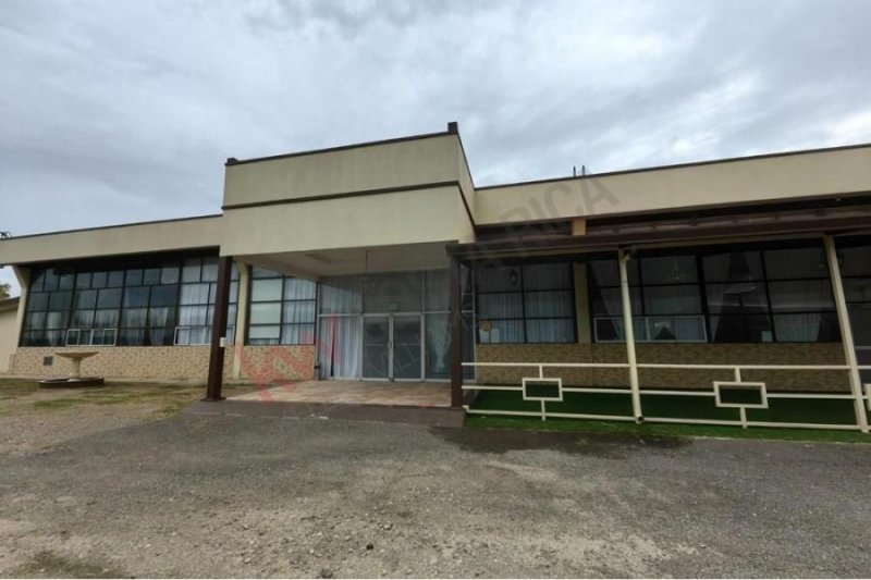 EN VENTA BODEGA DE USO INDUSTRIAL EN EL GUARCO DE CARTAGO #5717 