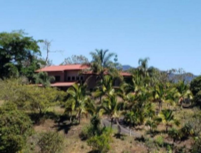 Casa en Venta en San Miguel Naranjo, Alajuela