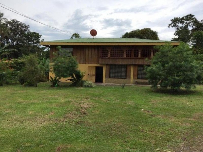 Finca en Venta en  Pocora, Limón