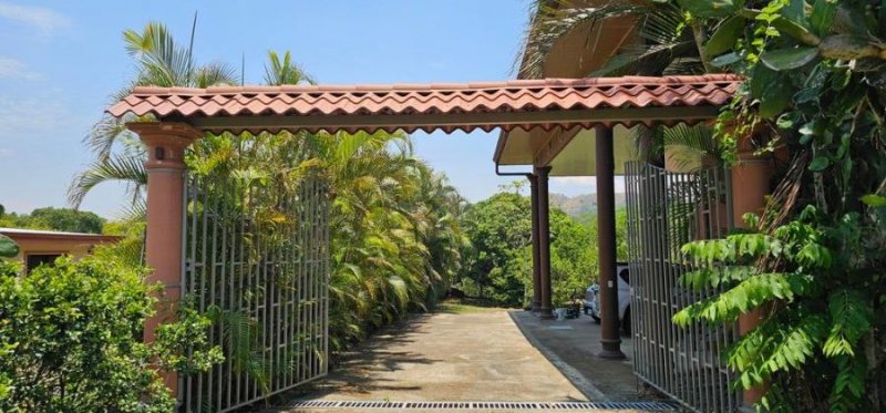 En venta Finca mas una linda casa de 350 m/2