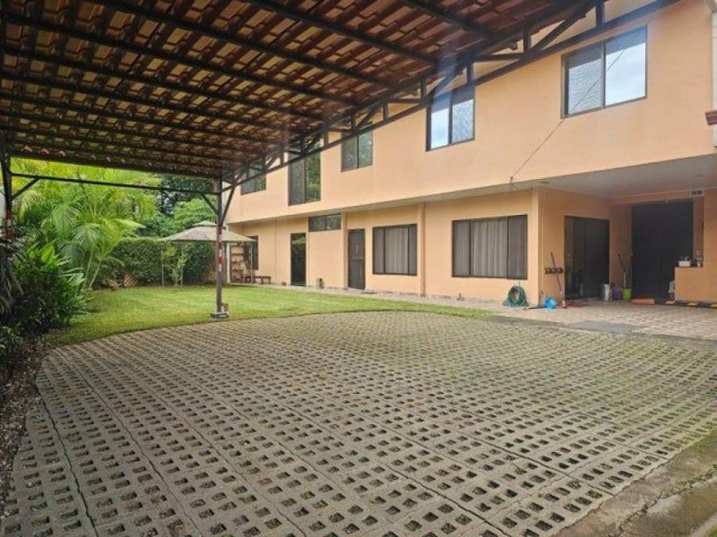 Foto Casa en Venta en SAN JOSE, Moravia, San José - U$D 275.000 - CAV104083 - BienesOnLine