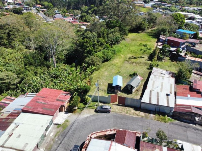 En Venta Lote en La Trinidad de Moravia.