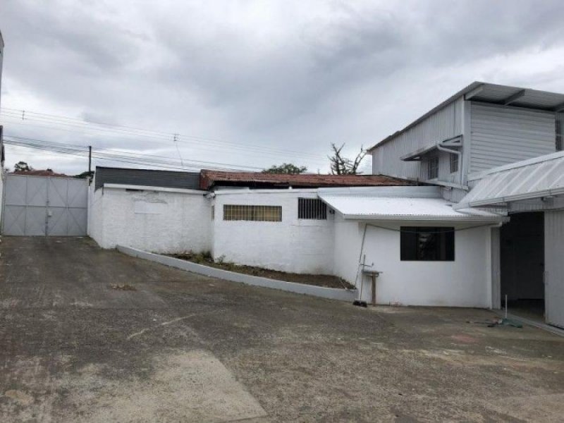 En Venta Propiedad Ideal Taller  Lavacarro Guadalupe; Idi: 124107