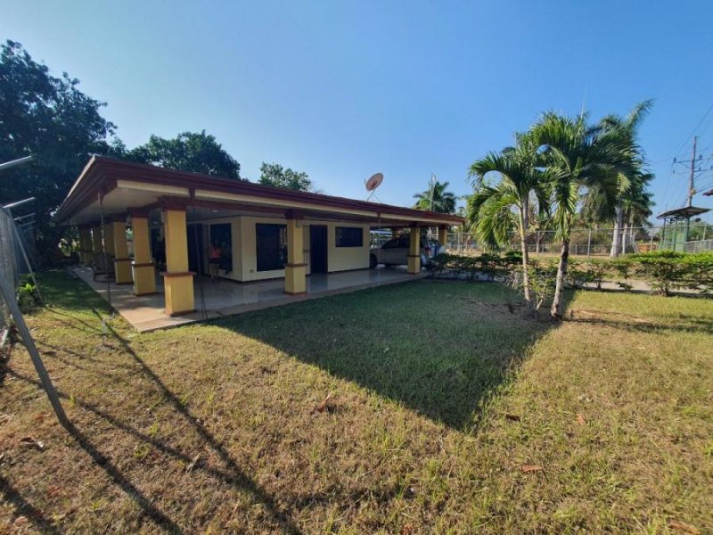 Casa en Venta en  Esparza, Puntarenas