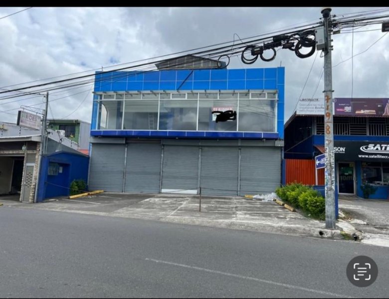 Excelente Local Comercial de Dos Niveles en Guapiles Centro en Alquiler.   CG-23-1417