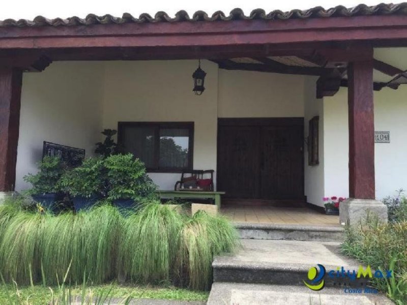 Foto Casa en Venta en Santa Ana, San José - U$D 750.000 - CAV16959 - BienesOnLine