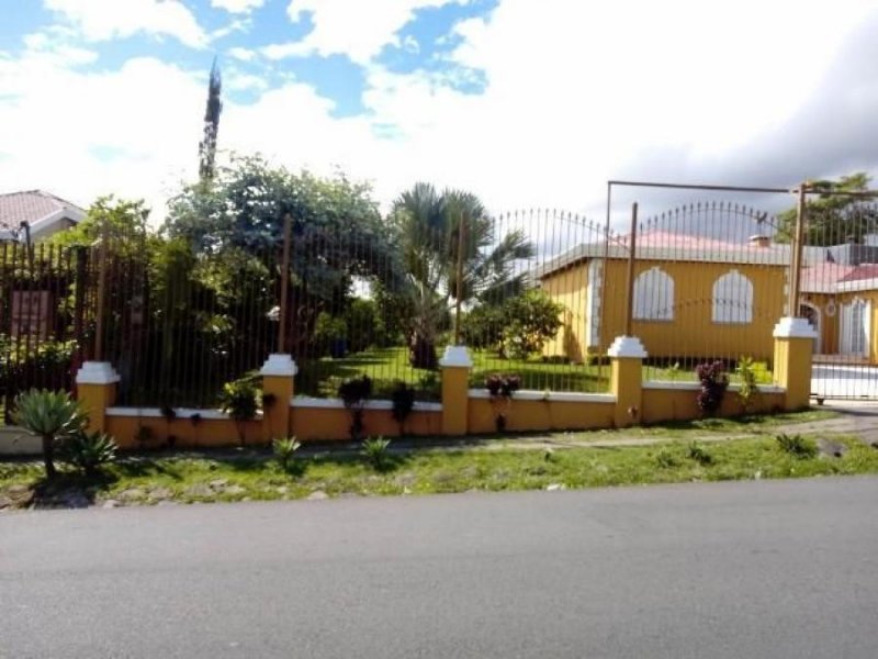 Foto Casa en Venta en SanRafaelEscazu, San Rafael, San José - U$D 900.000 - CAV39270 - BienesOnLine