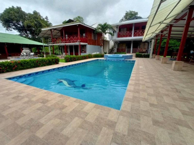 Finca en Venta en  Parrita, Puntarenas