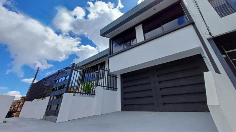 Casa en Venta en Freses Curridabat, San José