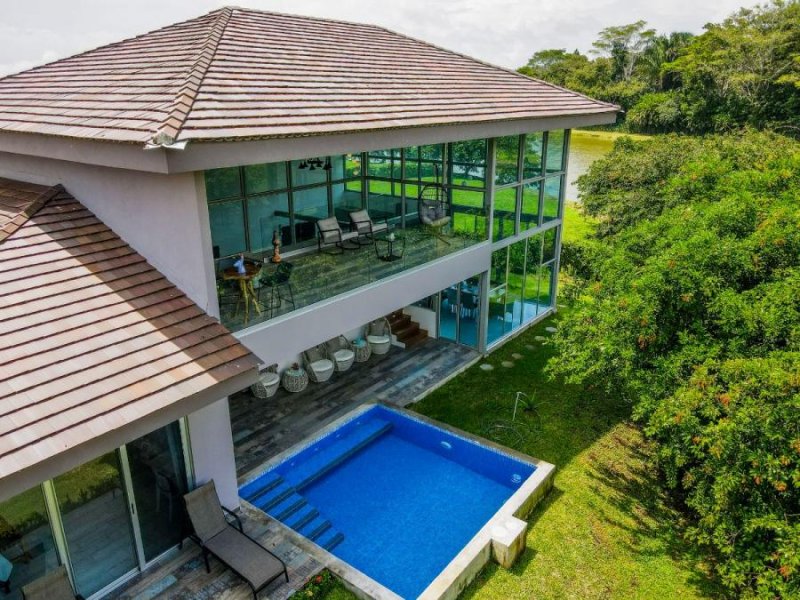 Casa en Venta en Hermosa Jacó, Puntarenas