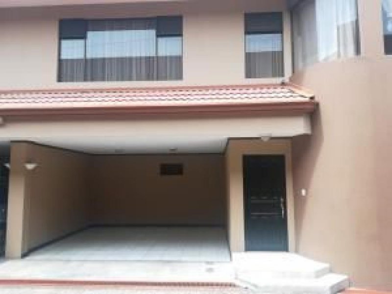 Foto Casa en Alquiler en Escazú, San José - U$D 1.000 - CAA28165 - BienesOnLine